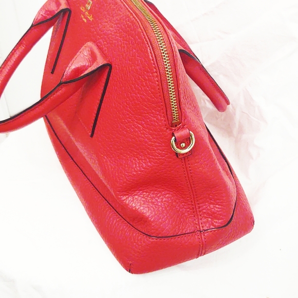 New kate spade Large Red Domed 2 Way Pebble Leather Convertible Crossbod… - Picture 7 of 16